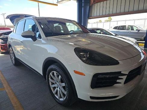 Used 2019 Porsche Cayenne AWD/4WD image 3