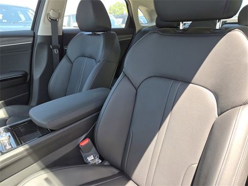 New 2025 Kia K5 EX image 11