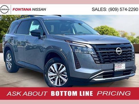 New 2026 Nissan Pathfinder SL w/ Cargo Package FWD image 1