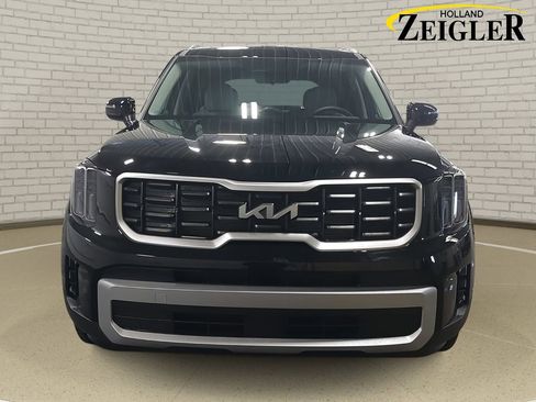 New 2025 Kia Telluride S image 2