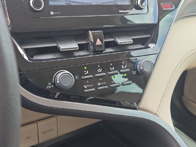 Used 2021 Toyota Camry LE FWD image 26
