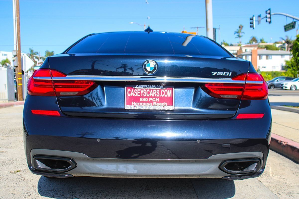 Used 2019 BMW 750i RWD image 5