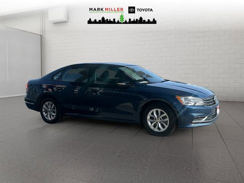 Used 2018 Volkswagen Passat 2.0T S w/ Driver Assistance Package image 7