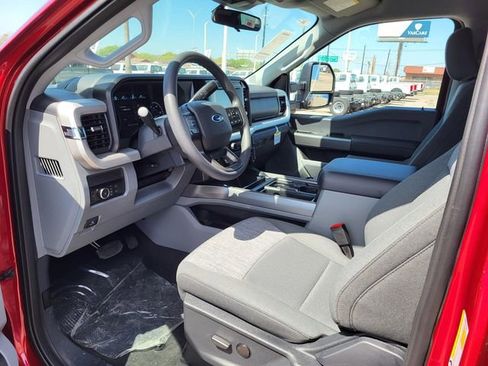 New 2026 Ford F250 XLT w/ FX4 Off-Road Package image 10