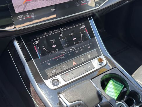 Used 2023 Audi Q8 Premium w/ Convenience Package AWD/4WD image 27