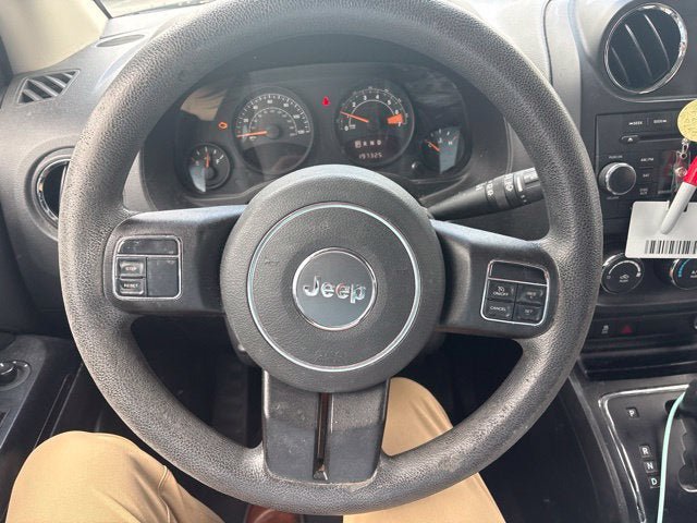 Used 2016 Jeep Compass Sport w/ Power Value Group AWD/4WD image 11