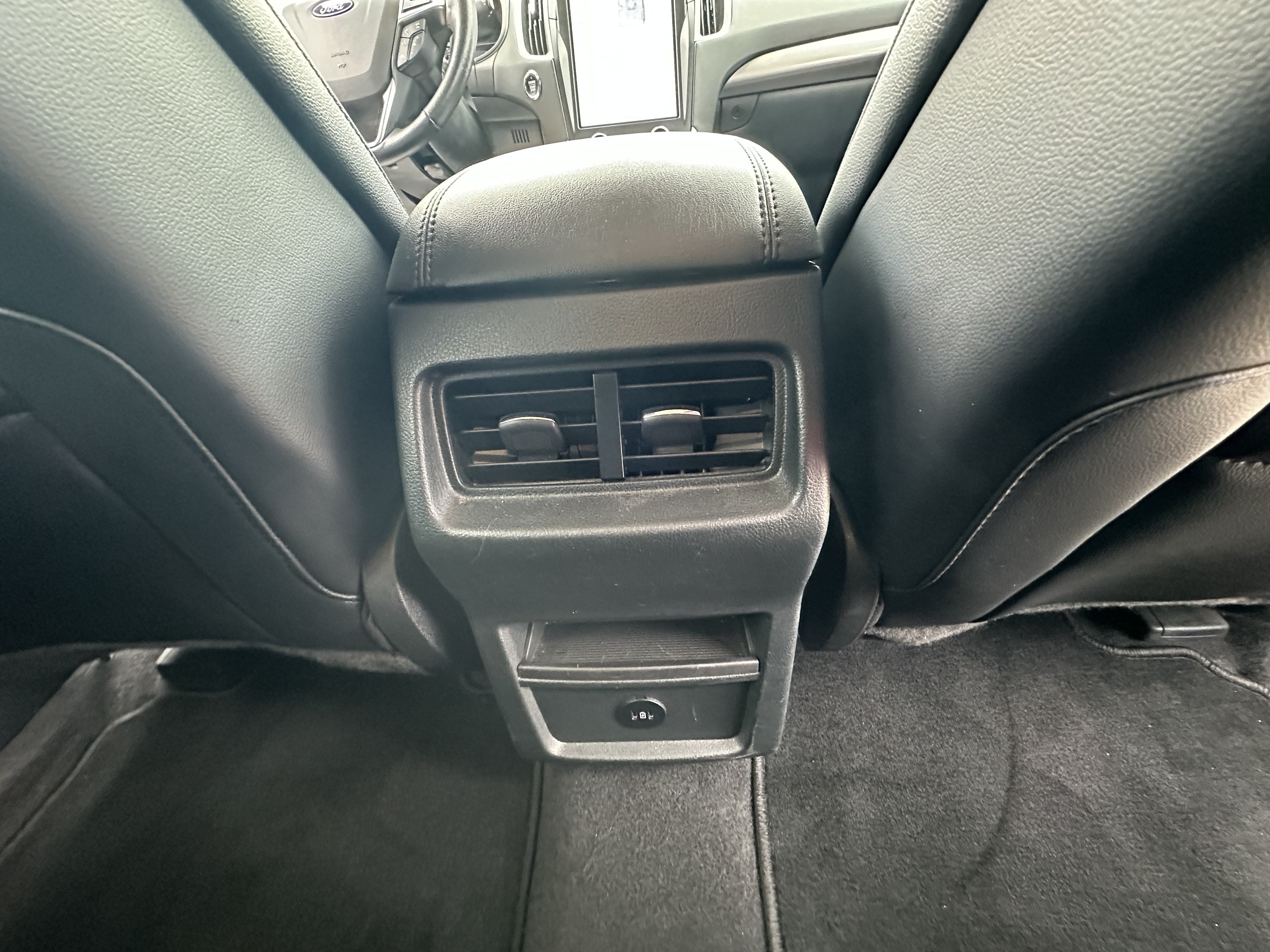 Used 2024 Ford Edge SEL AWD/4WD image 28