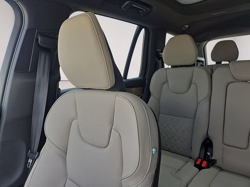 New 2026 Volvo XC90 B5 Core AWD/4WD image 29