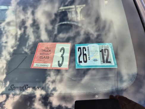 Used 2014 Ford F250 Lariat w/ Chrome Package image 24