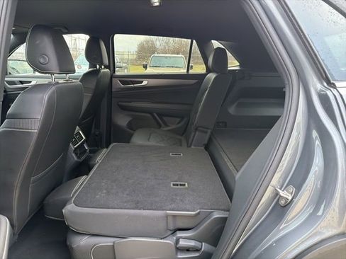 Used 2025 Volkswagen Atlas Cross Sport SE image 7