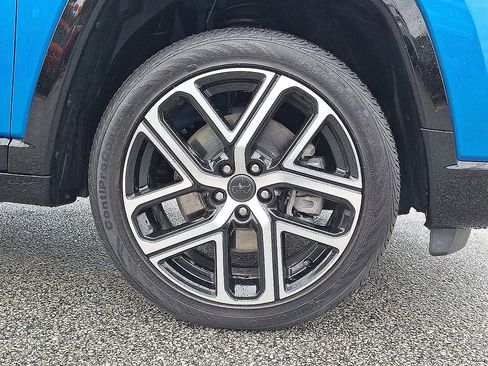 Certified 2025 Jeep Compass Limited w/ Elite Group AWD/4WD image 27