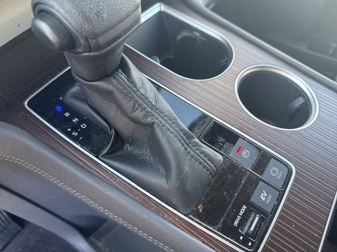 Used 2022 Toyota Sienna LE image 24