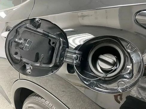 Used 2018 Nissan Murano SV FWD image 29