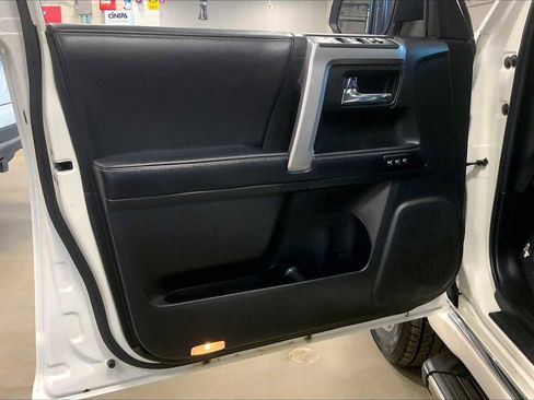 Used 2019 Toyota 4Runner Limited image 21