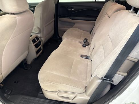 Used 2016 Honda Pilot LX image 18