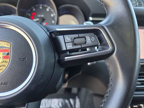 Used 2022 Porsche Macan image 29