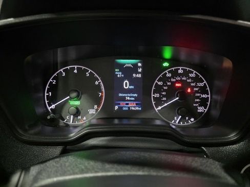 Used 2023 Toyota Corolla Cross SE image 17