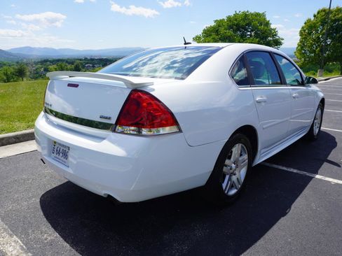 Used 2013 Chevrolet Impala LT FWD image 16