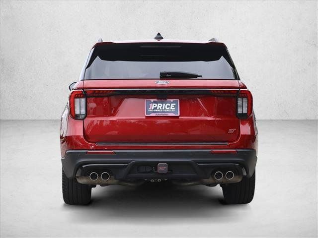 Used 2025 Ford Explorer ST AWD/4WD image 6