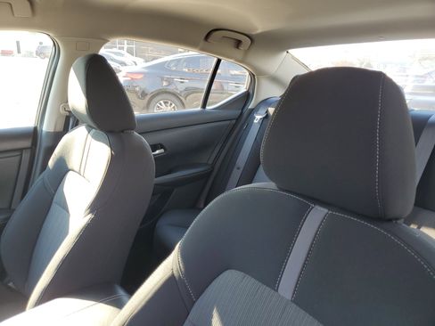 Used 2023 Nissan Sentra SV image 16