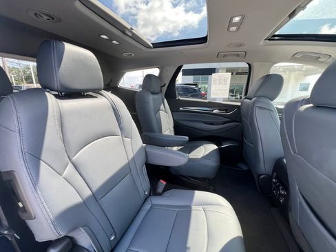 Used 2020 Buick Enclave Premium w/ Sun and Sites Package AWD/4WD image 44
