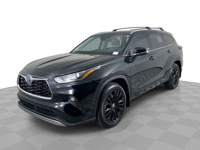 Used 2024 Toyota Highlander Platinum