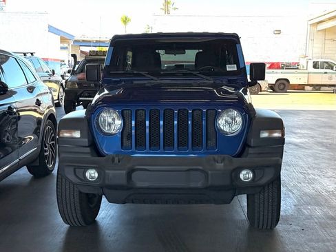 Used 2018 Jeep Wrangler Unlimited Sport S image 3