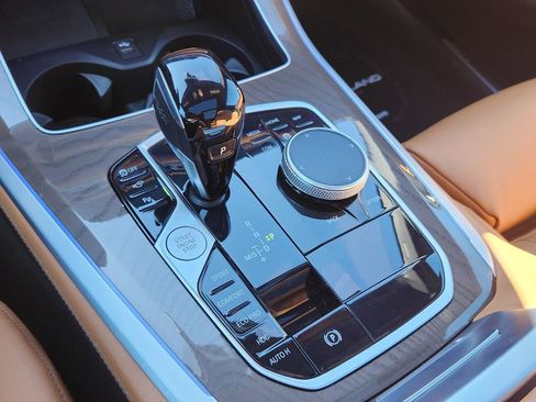 Used 2022 BMW X5 xDrive40i w/ M Sport Package image 29