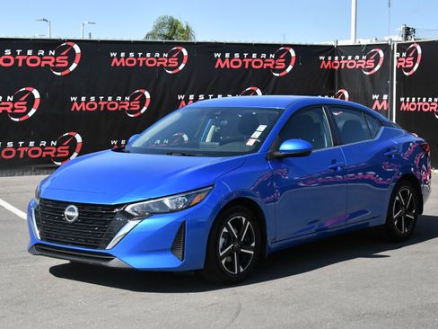 Used 2024 Nissan Sentra SV FWD image 3