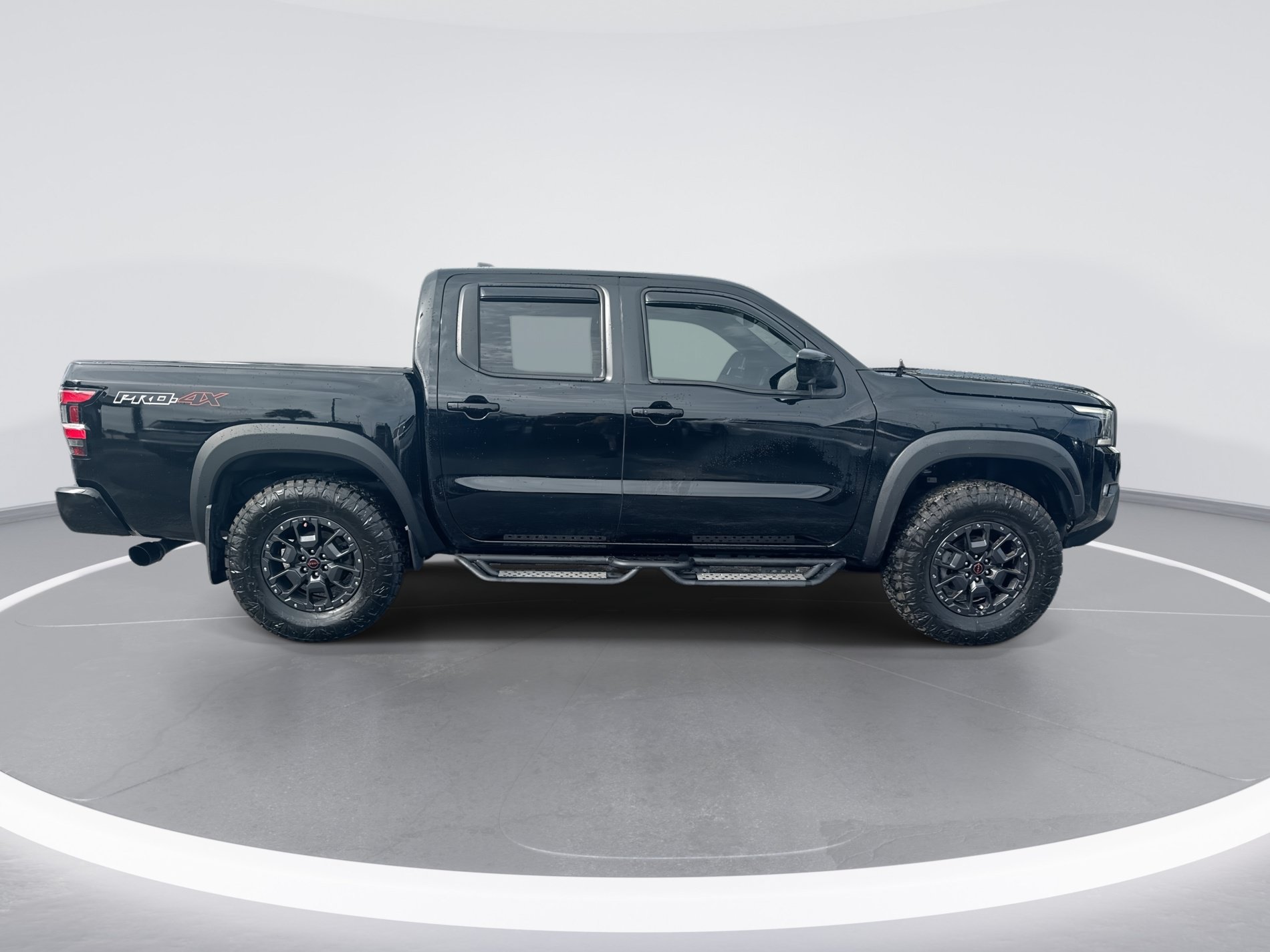 Used 2022 Nissan Frontier PRO-4X w/ Pro-4X Premium Package AWD/4WD image 3