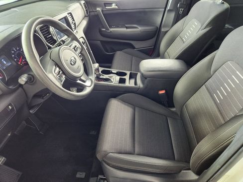 Used 2019 Kia Sportage LX w/ Option Group 017 FWD image 12