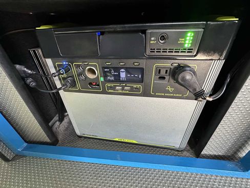 Used 2020 Mercedes-Benz Sprinter 2500 image 20