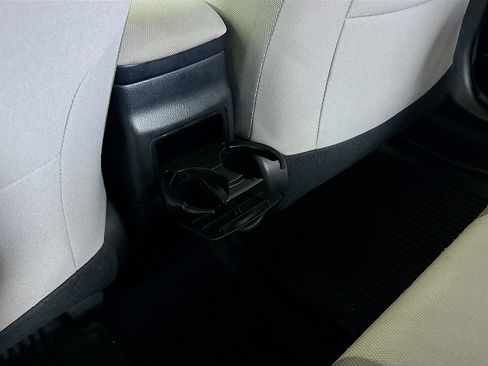 Used 2017 Toyota Corolla LE image 22