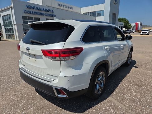 Used 2018 Toyota Highlander Limited Platinum w/ Protection Package #3 AWD/4WD image 5