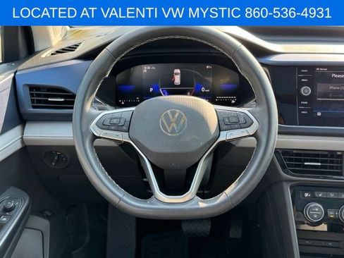 Certified 2024 Volkswagen Taos SE AWD/4WD image 15