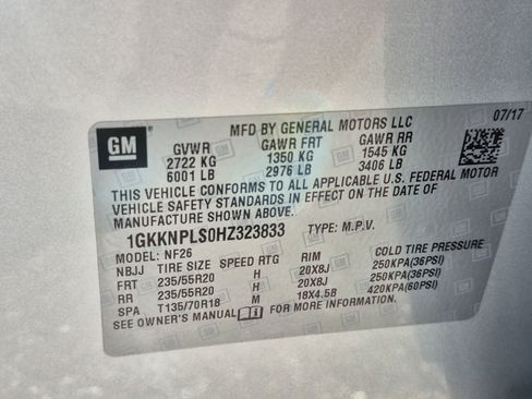 Used 2017 GMC Acadia Denali w/ Technology Package FWD image 33