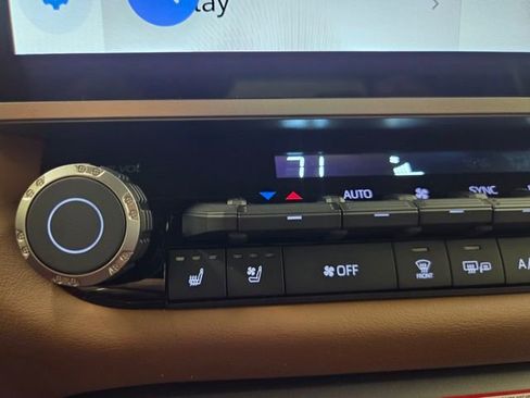 Used 2018 Toyota Tundra 1794 Edition image 86