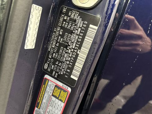 Used 2020 Kia Sorento S image 16