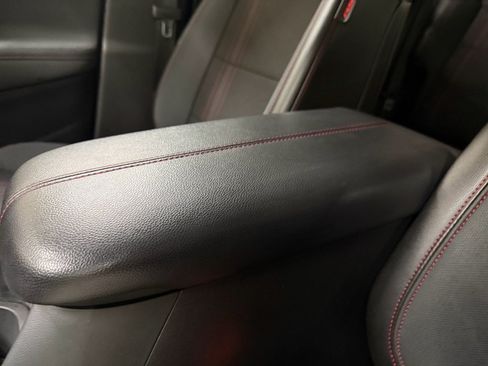 Certified 2022 Chevrolet Equinox RS FWD image 40