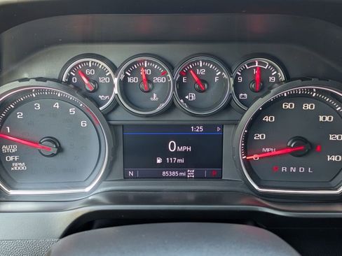 Used 2021 Chevrolet Silverado 1500 LT image 11