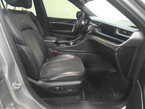 Used 2022 Jeep Grand Cherokee Trailhawk image 3