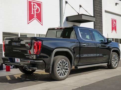 Used 2025 GMC Sierra 1500 Denali Ultimate image 26