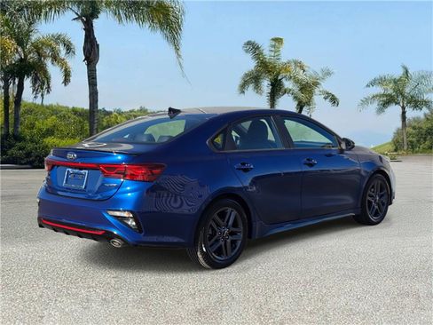 Used 2021 Kia Forte GT-Line w/ GT-Line Premium Package image 4