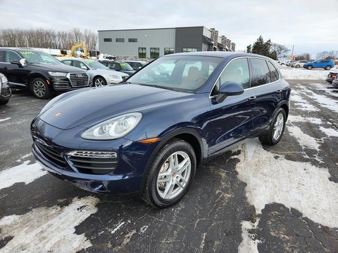 Used 2013 Porsche Cayenne S image 2