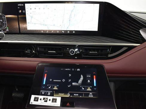 New 2026 INFINITI QX80 Autograph w/ Premium Cargo Package image 31