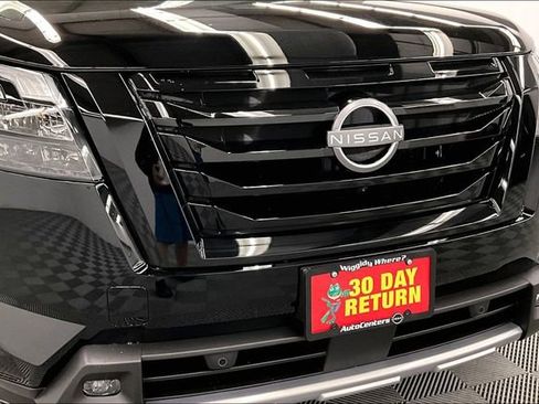 New 2025 Nissan Pathfinder Platinum w/ Lighting Package (N93) image 15
