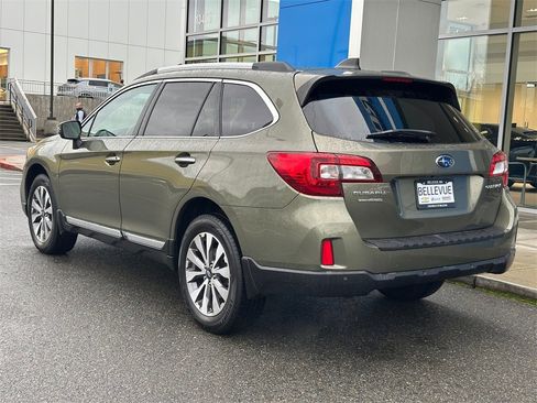 Used 2017 Subaru Outback 2.5i Touring w/ Popular Package #5A image 3