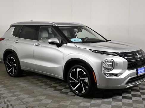 Used 2022 Mitsubishi Outlander SEL AWD/4WD image 4