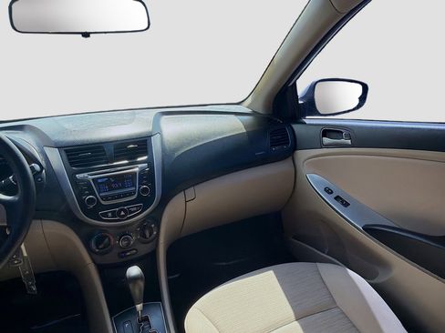 Used 2017 Hyundai Accent SE image 18