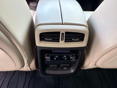 Used 2019 Buick Envision Premium w/ Driver Confidence Package AWD/4WD image 16